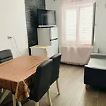 With Parking Space Sobra, Mljet - 4926 Апартаменты Babino Polje